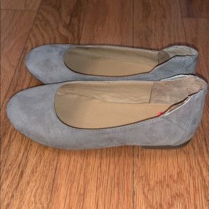 Girls Grey Suede Flats